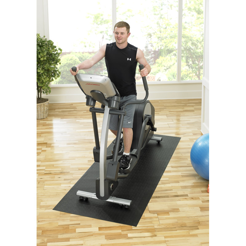 1/4'' Vinyl Tread Mat, Black, 72" H x 30" W