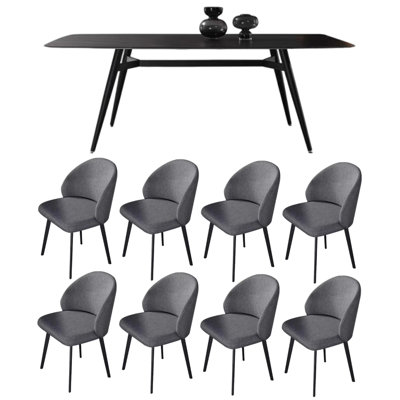 Petite table et chaise de salle à manger de style petit appartement