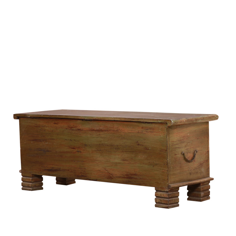 Dingle Accent Trunk