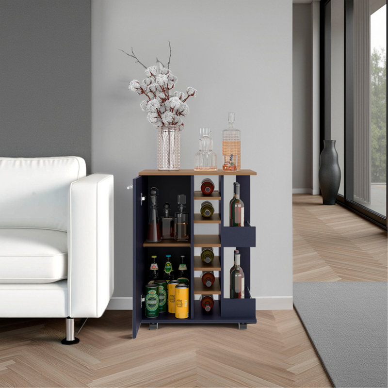 Chariot-bar, deux tablettes extérieures, quatre roulettes, six supports à vin intégrés, armoire à une porte, chêne naturel, bleu
