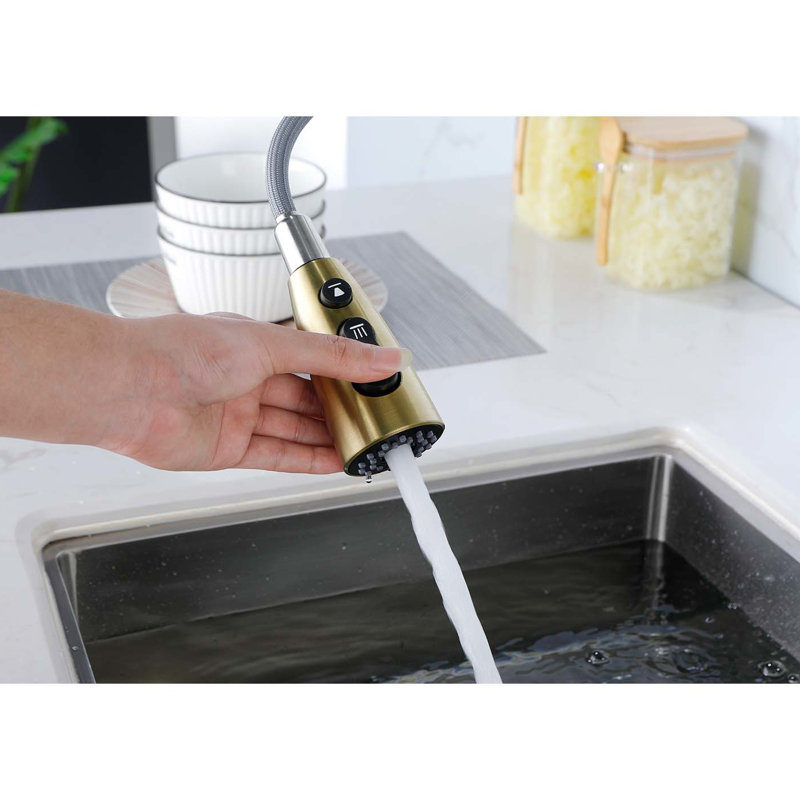 Robinet d'évier de cuisine à poignée simple rétractable en or brossé - Matériau en acier inoxydable, buse à grande arche rotative à 360 °, trois styles de sortie d'eau pour différents travaux, débit aéré fluide, antirouille