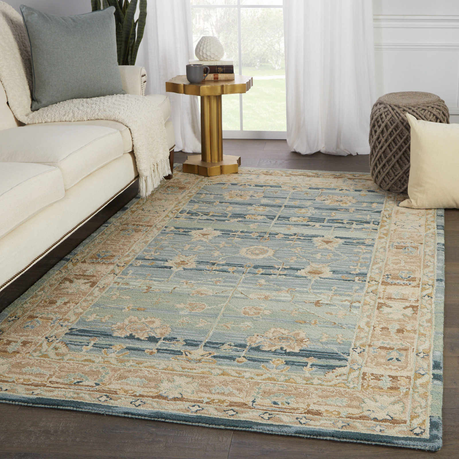 Corla Blue Hand-Tufted Wool Oriental Rug, Rectangle 5' x 8'