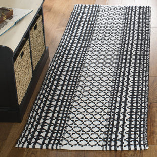 Zoltán Hand Woven Cotton Geometric Rug