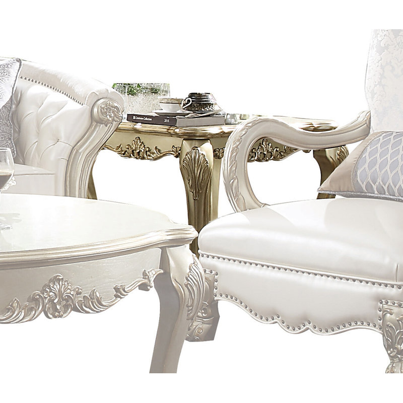 Table de bout avec pattes dorées