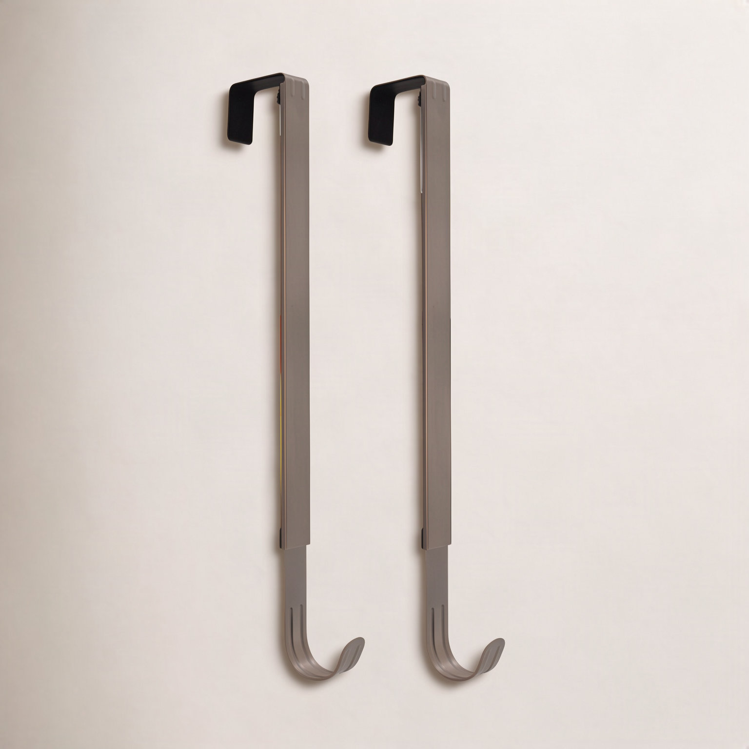 Adjustable Wreath Hanger, Brushed Nickel