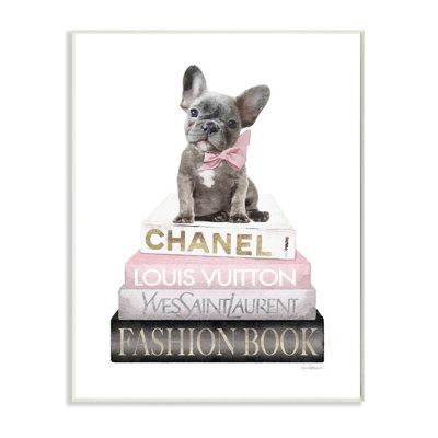 «Dashing French Bulldog And Iconic Fashion Bookstack», reproduction d'impression sur toile
