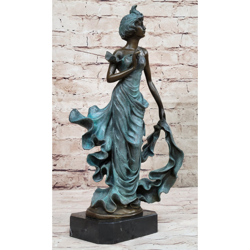 Figurines et sculptures Tennia