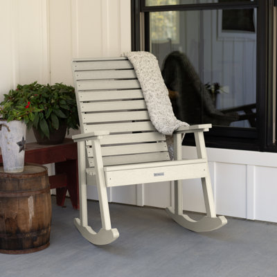 Chaise berçante en plastique Midwest