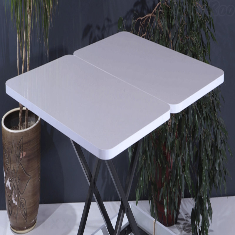 Table basse intelligente à hauteur réglable pour le salon