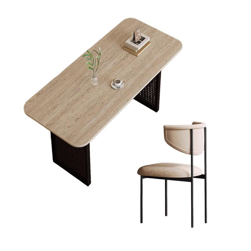 Pupitre beige avec pieds en métal noir, H 29,52 po x l 55,11 po x P 31,49 po
