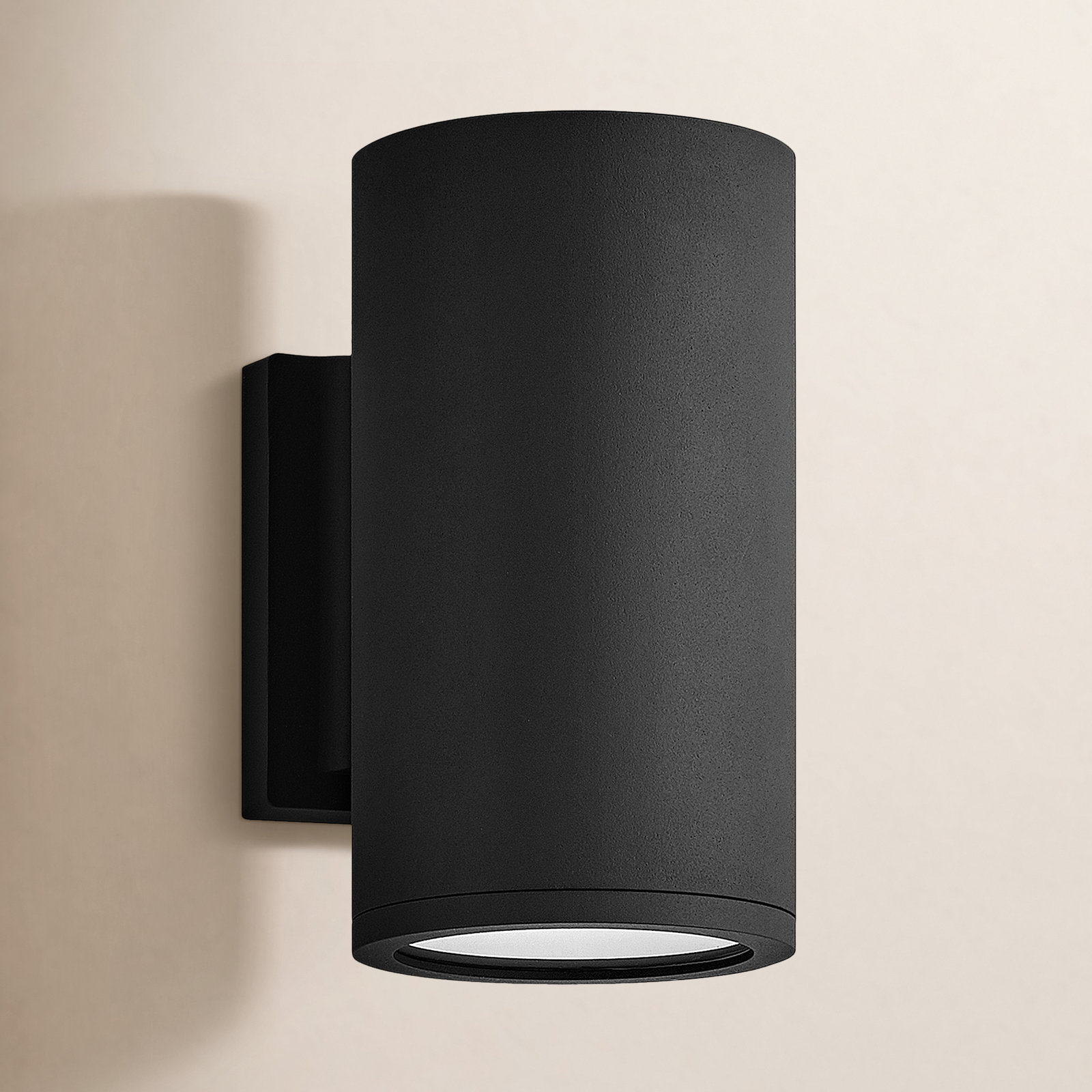 Hinkley Silo 1-Light Outdoor Armed Sconce, Black