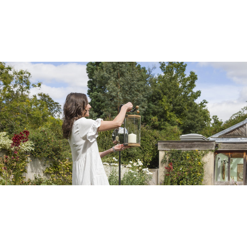 Luna Outdoor Wall Lantern