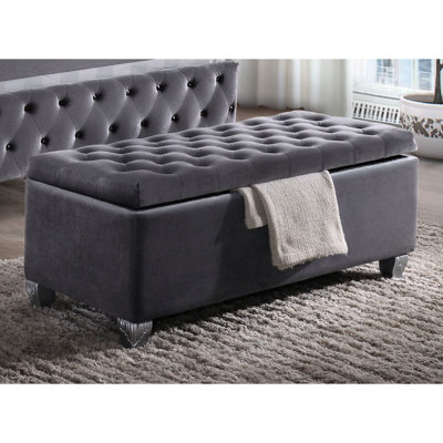 Élégant banc en velours gris avec rangement surélevé pour le couvercle de la chambre à coucher - Élégant et fonctionnel
