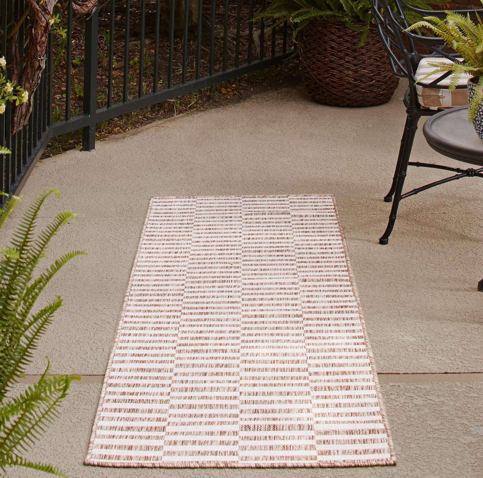Robinson Brown Indoor/Outdoor Rug, Runner 2' x 8'