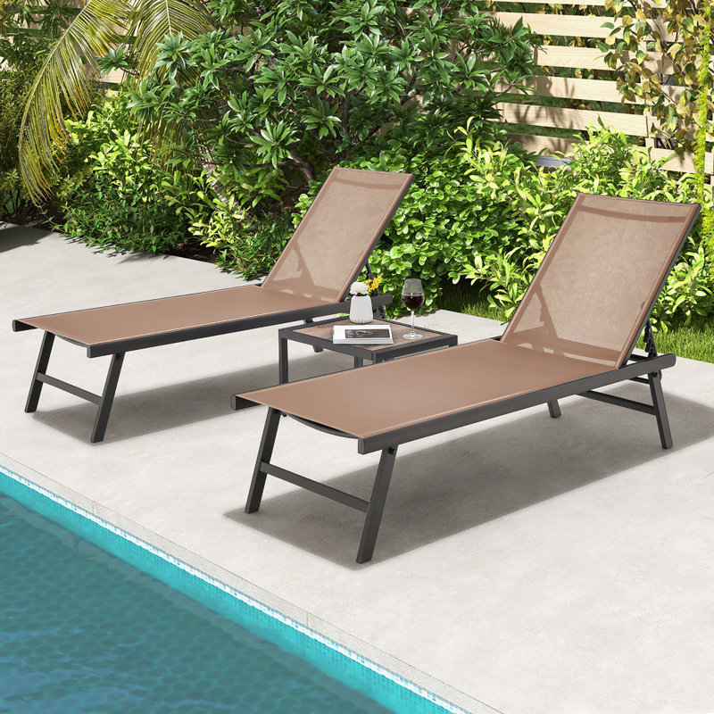 Chaise longue inclinable 62 po avec table Desray, Brun