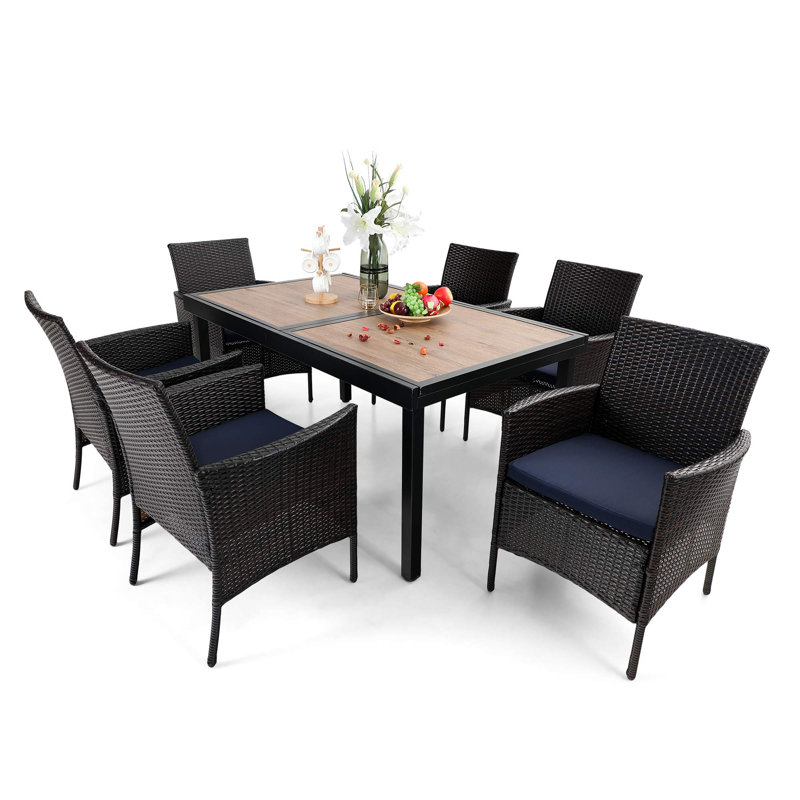 Ensemble repas d'extérieur 7 pièces avec coussins Mcgahan