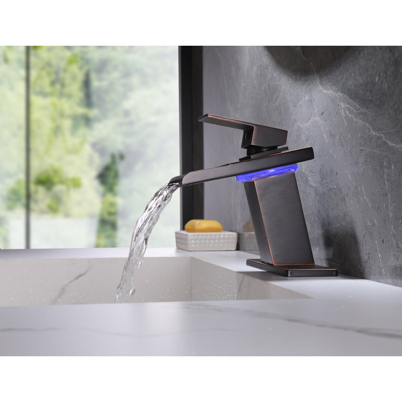 Single-Hole Single-handle Bathroom Faucet with Drain Assembly, Bronze