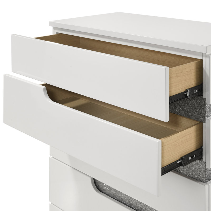 Arielah 5 - Drawer Chest