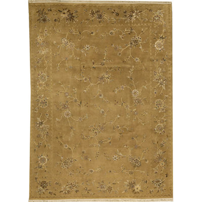 Floral Area Rug in Tan
