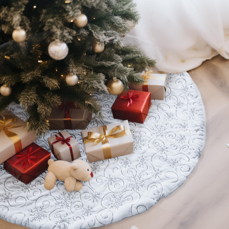 Faux Fur Tree Skirt