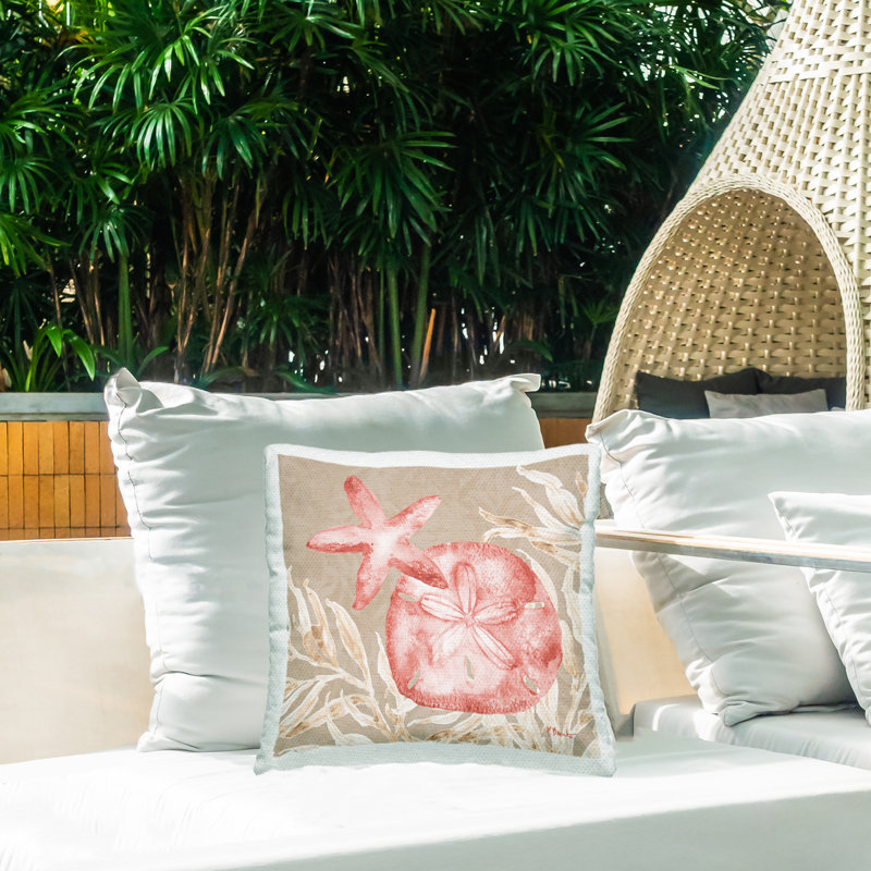 Coussin extérieur Tampico Starfish and Sand Dollar, par Paul Brent, Beige nautique et plage 42, Carré 18 po