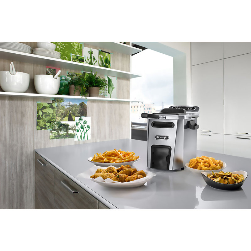 DeLonghi Livenza 4.5 Liter Deep Fryer with Easy Clean Drain System