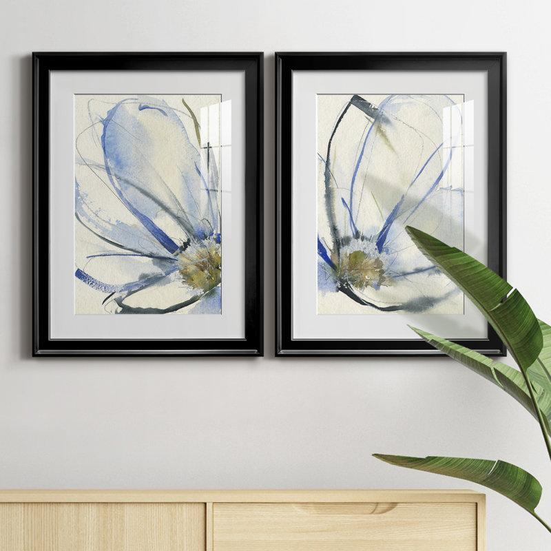 «Cobalt & Paynes Petals I», reproduction encadrée de qualité supérieure, prête à être accrochée, Cadre noir