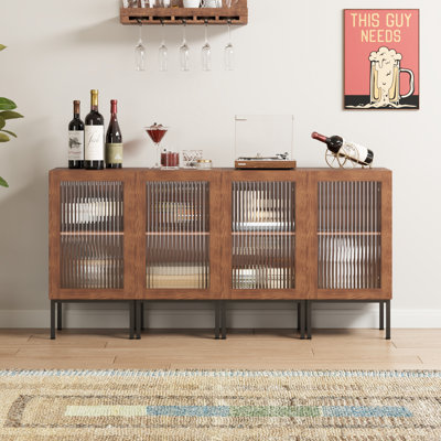 Armoire à vin avec 4 portes