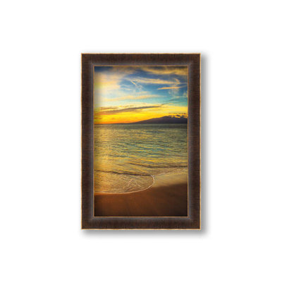 Maui Sunset II par Kelly Wade. Impression sur papier - Montée et encadrée