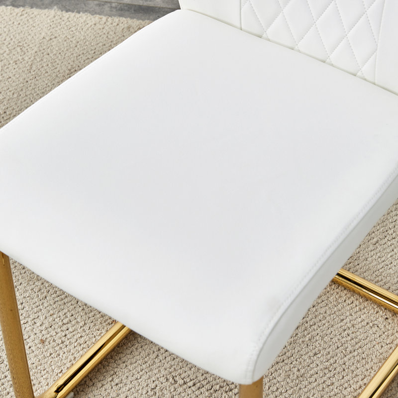 Ensemble de table et de chaises rectangulaire large avec plateau en verre à motif de pouces et grands pieds de table en bois aggloméré avec chaises avec sièges rembourrés en similicuir et pieds en métal