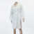 Blanc brillant est en rupture de stock