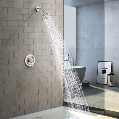 Robinet de douche mural à poignée simple à 6 jets, avec valve incluse et tête réglable, articulation à 360 °, trous pour un entretien facile, fonctions de finition en plastique nickel brossé