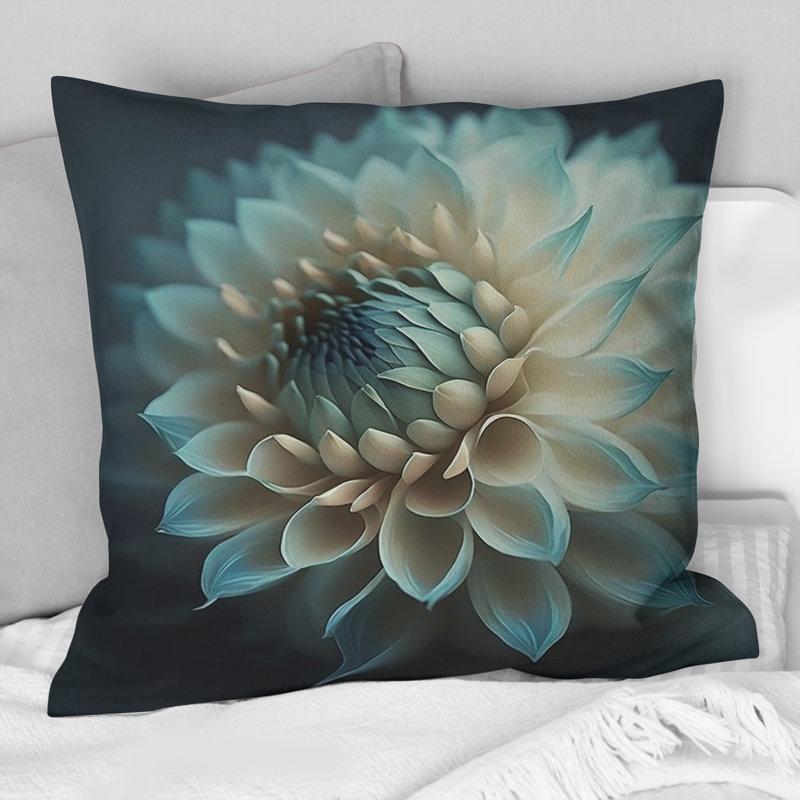 Fleurs bleues et blanches Dahlia V - Coussin décoratif imprimé Dahlia