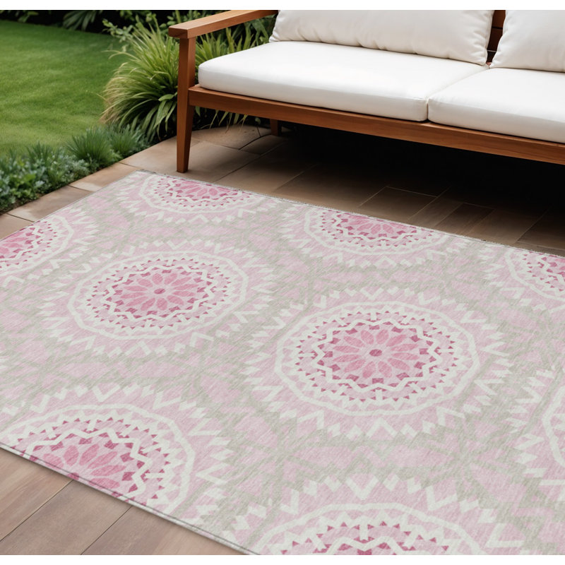 Tapis intérieur lavable rosé 9 pi x 12 pi rose et ivoire à médaillon ivoire