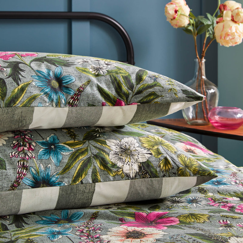 Hidcote Manor Botanical Cotton Blend Floral Duvet Cover Set with Pillowcases Included
