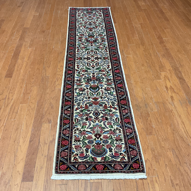  Handmade Sarouk Wool Runner