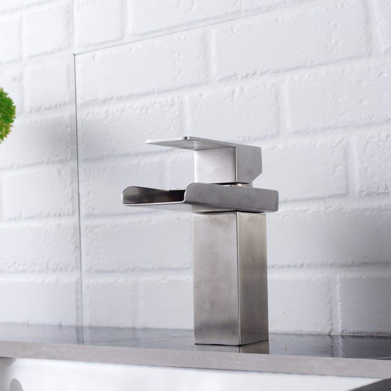Single-handle Bathroom Faucet