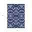 Tapis intérieur lavable abstrait bleu marine et bleu denim HomeRoots 5 pi x 8 pi