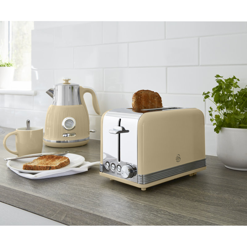 Swan 1.5L Electric Tea Kettle, Cream