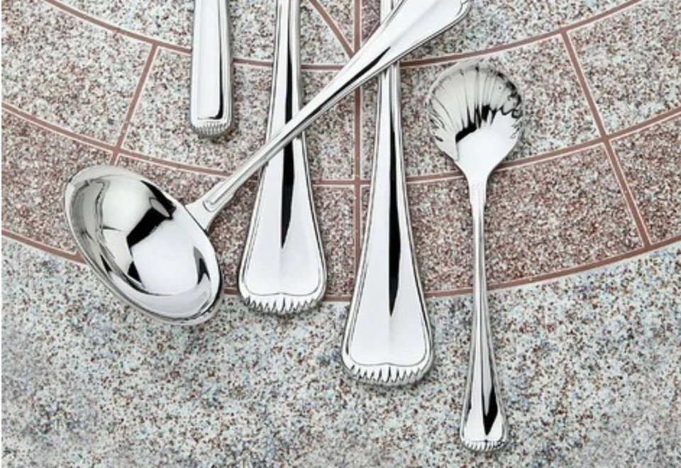 Flatware & Silverware Serving Pieces
