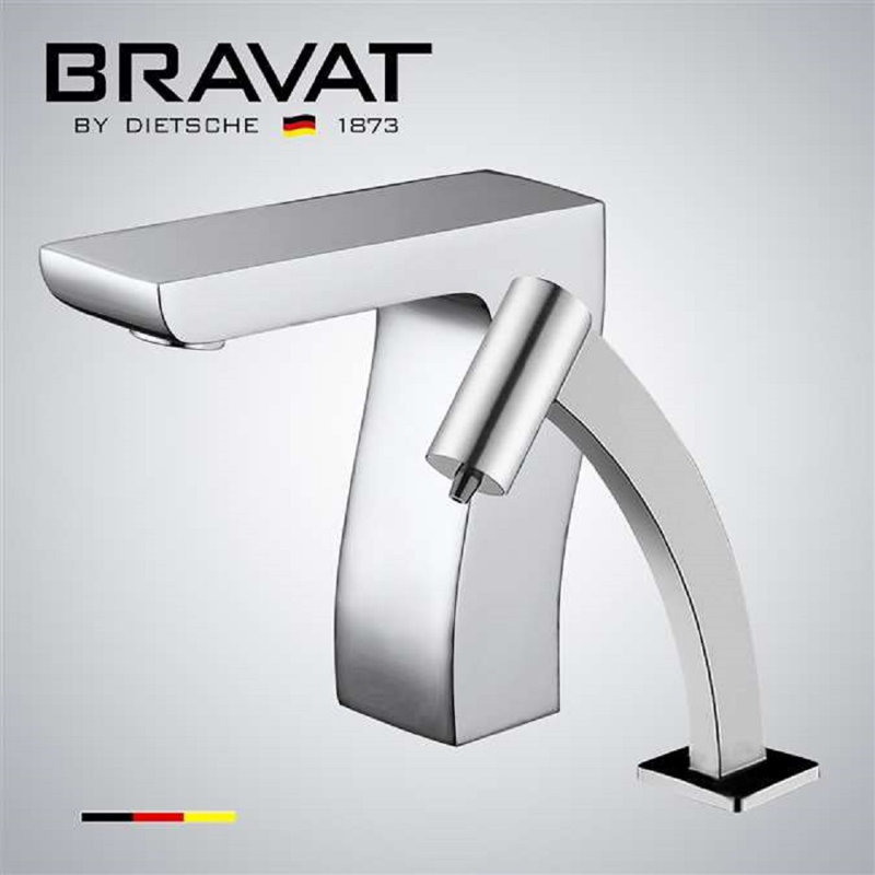 Robinet automatique à capteur sans contact Bravat pour toilettes commerciales et résidentielles
