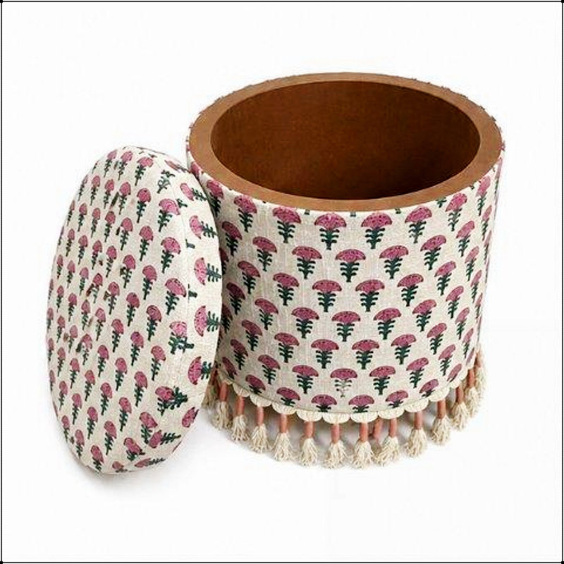 Repose-pieds de rangement bohème avec franges, tabouret rembourré avec rangement caché, 16 x 16 x 18, parfait pour organiser et décorer