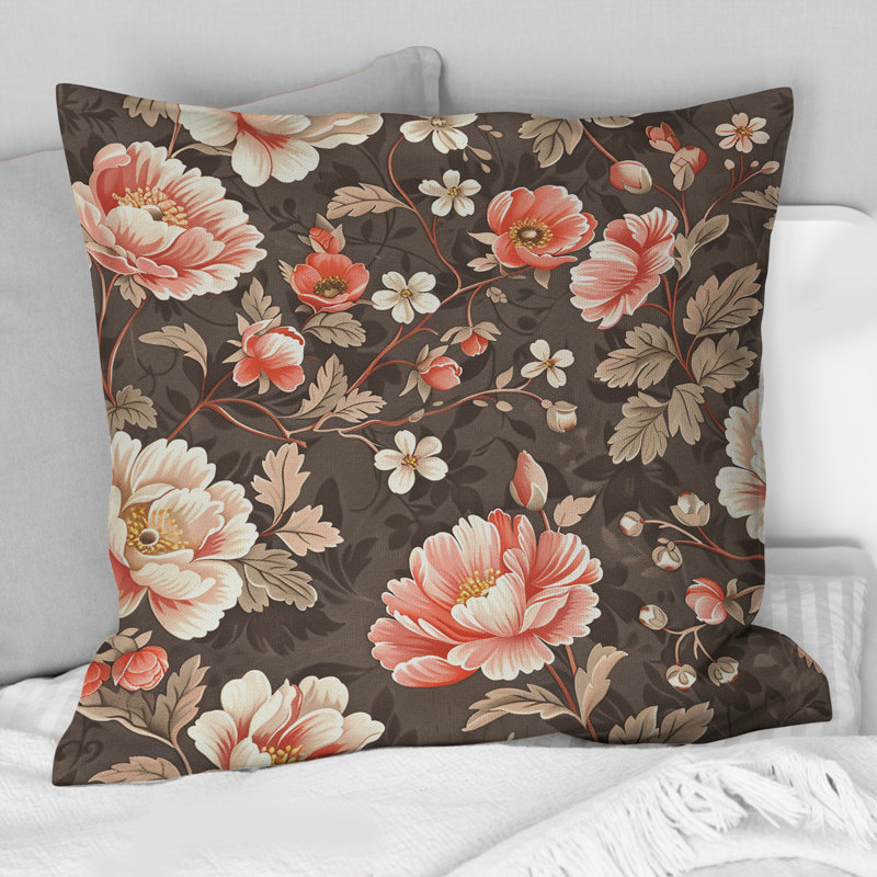 Coussin décoratif avec fleurs roses et fleurs de jardin brun I, 18" x 18"