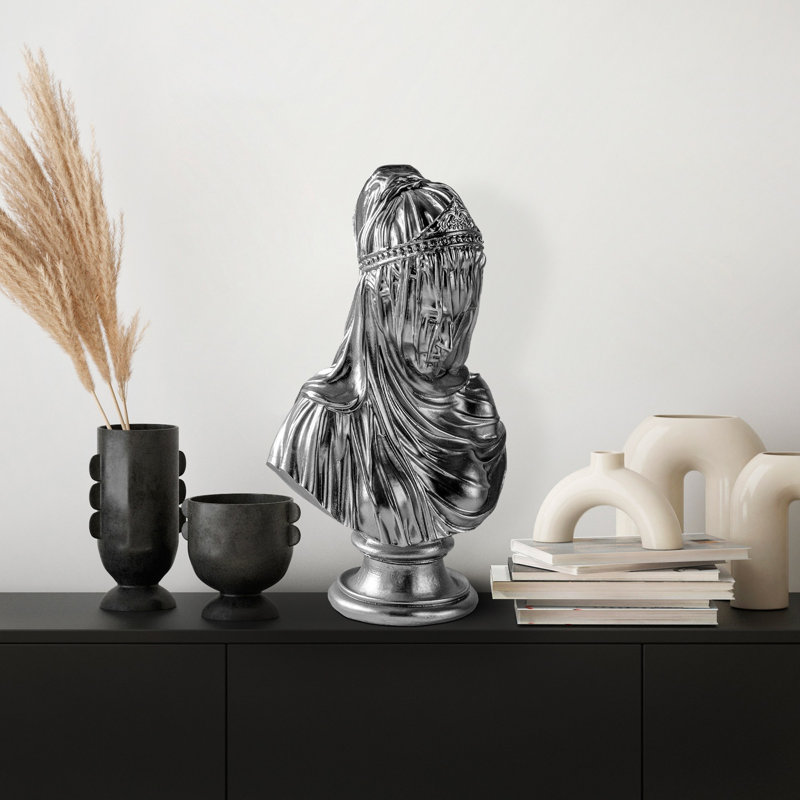 Objet décoratif peint à la main, argent, 7,9 x 13,8 x 5,9 pouces | Matériau 100% polyester, variations de couleurs uniques | Parfait pour la décoration intérieure et les accents élégants, accrocheur et élégant
