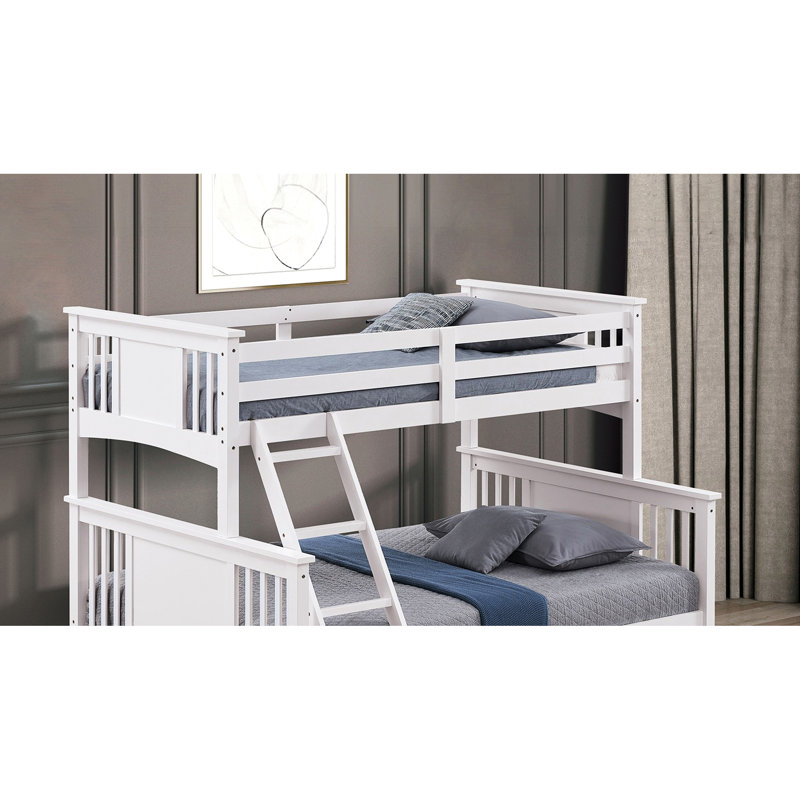Lit superposé simple au-dessus d'un lit double avec style transitionnel avec finition blanche, bois angulaire, massif et bois d'ingénierie, joint d'insertion pour la chambre à coucher