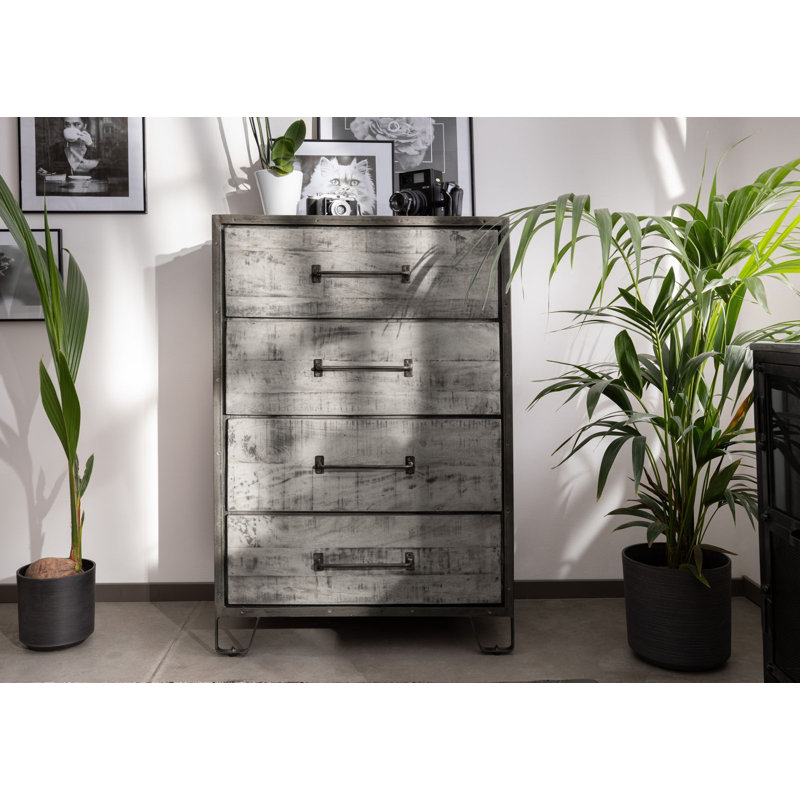 Heavy Solid Wood 81cm W 4 - Drawer Chest of Drawers