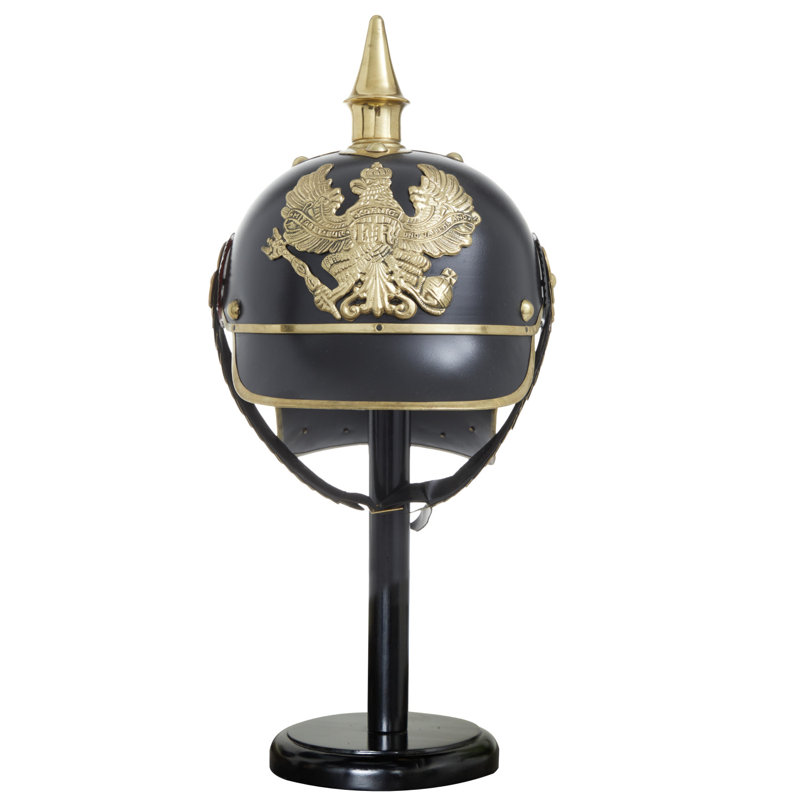 Sculpture Alemar Cole et casque en fer