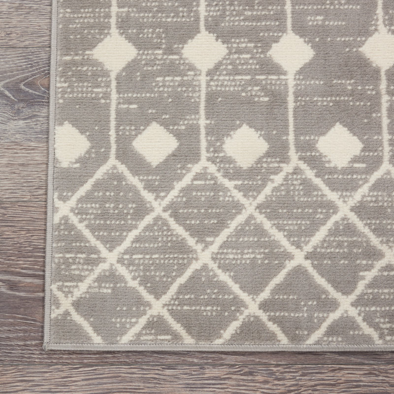 Vigue Geometric Indoor Rug, Runner 3' x 5'