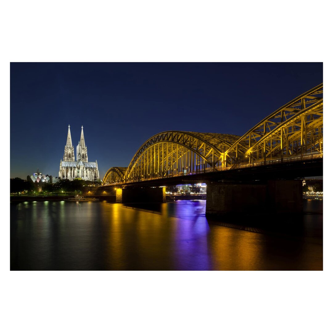 Matt Fototapete Köln bei Nacht 2,55 m x 384 cm