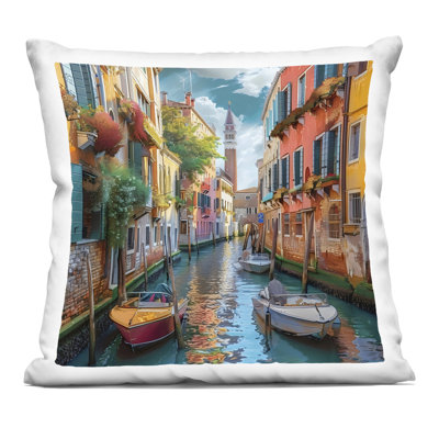 Coussin décoratif imprimé Venetian Summer Canal par LSR Creative Studio